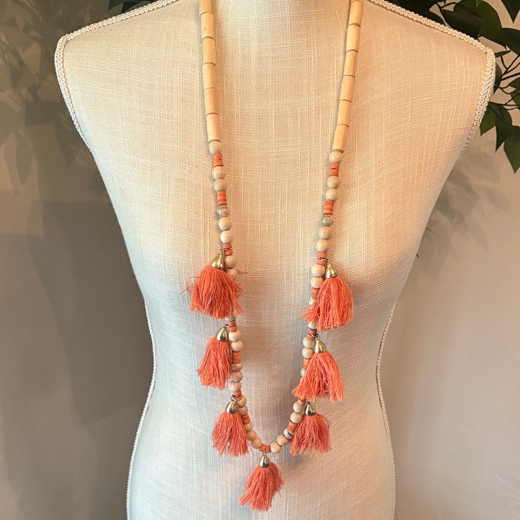 Chicos Necklace With Orange Tassels And Wood Beads 12$